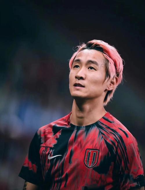 一个韩国人为中超排名低伤心 足协脸红不？韦世豪：换发型换心情