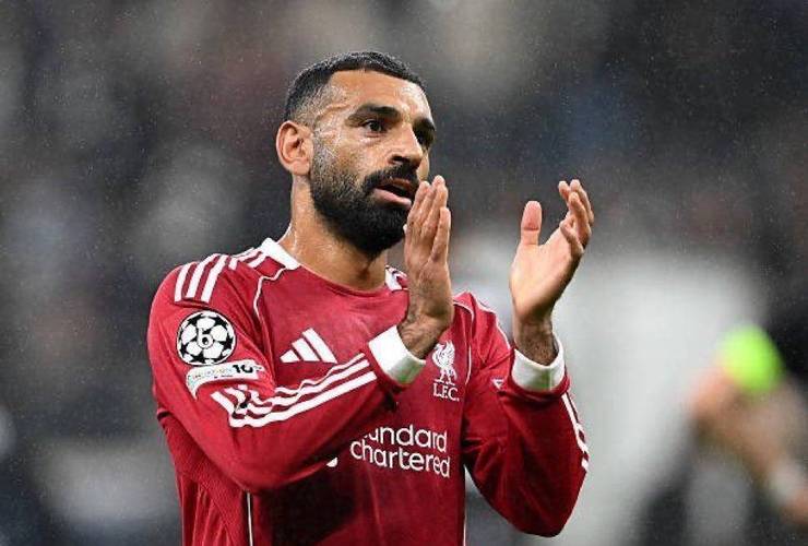 萨拉赫接受采访情绪大爆发，范戴克：让他说嘛