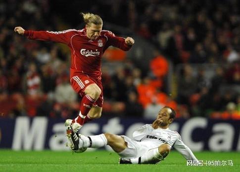 利物浦队史最差10号，在德甲全能前锋，在英超当水货，怪运气差？