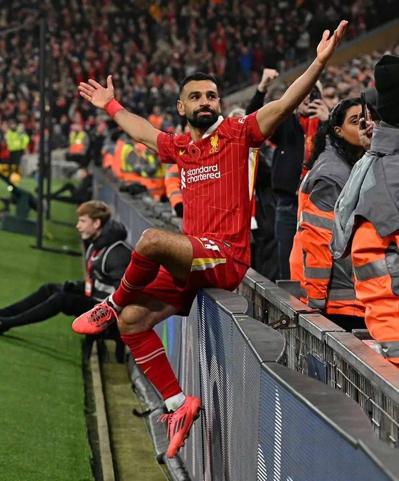 战术任意球破门，萨拉赫11月1日以来首次为利物浦进球