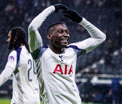 迪马：热刺方面已通知尤文，他们无意在冬窗放走穆阿尼插图