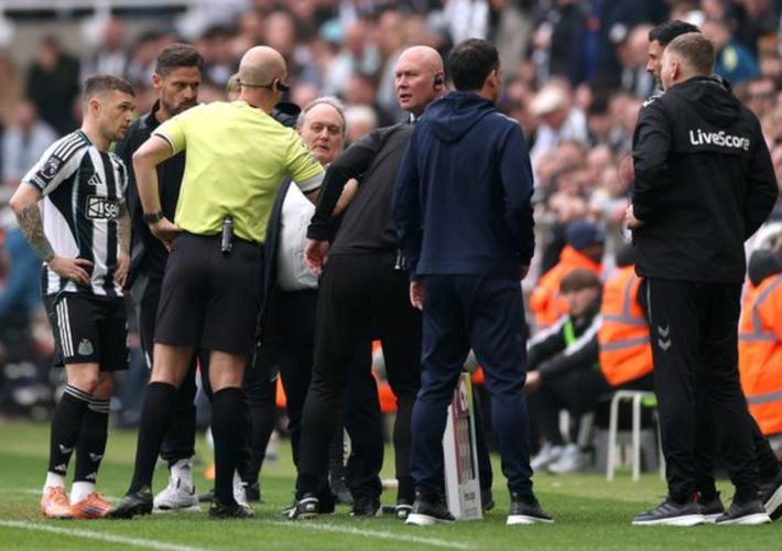 官方：东北德比中种族歧视桑德兰后卫海特勒伊达的男子被捕