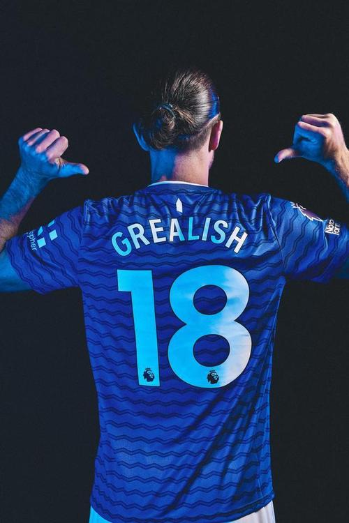 泰晤士：埃弗顿想以租借+买断形式，从曼城续租格拉利什一年